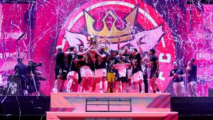 Porcinos FC celebrando el titulo de campeon de la Kings World Cup