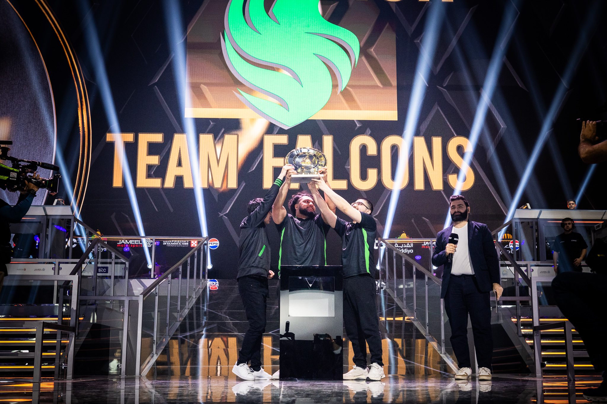 Esports World Cup 2024: League of Legends Triumphs and CoD Warzone Faces Viewership Challenges