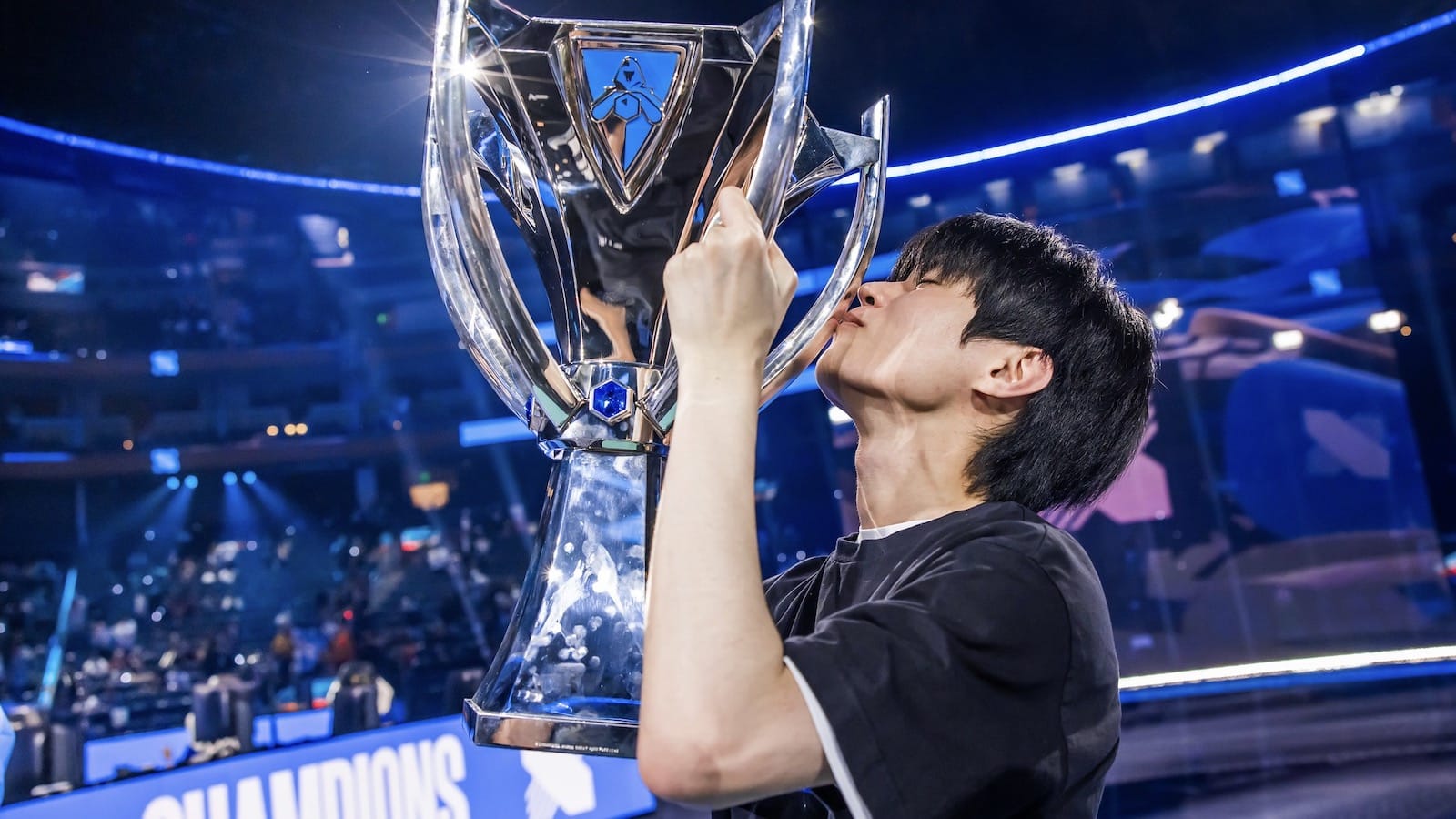 Is Deft’s League of Legends Career Nearing Its End in 2024?