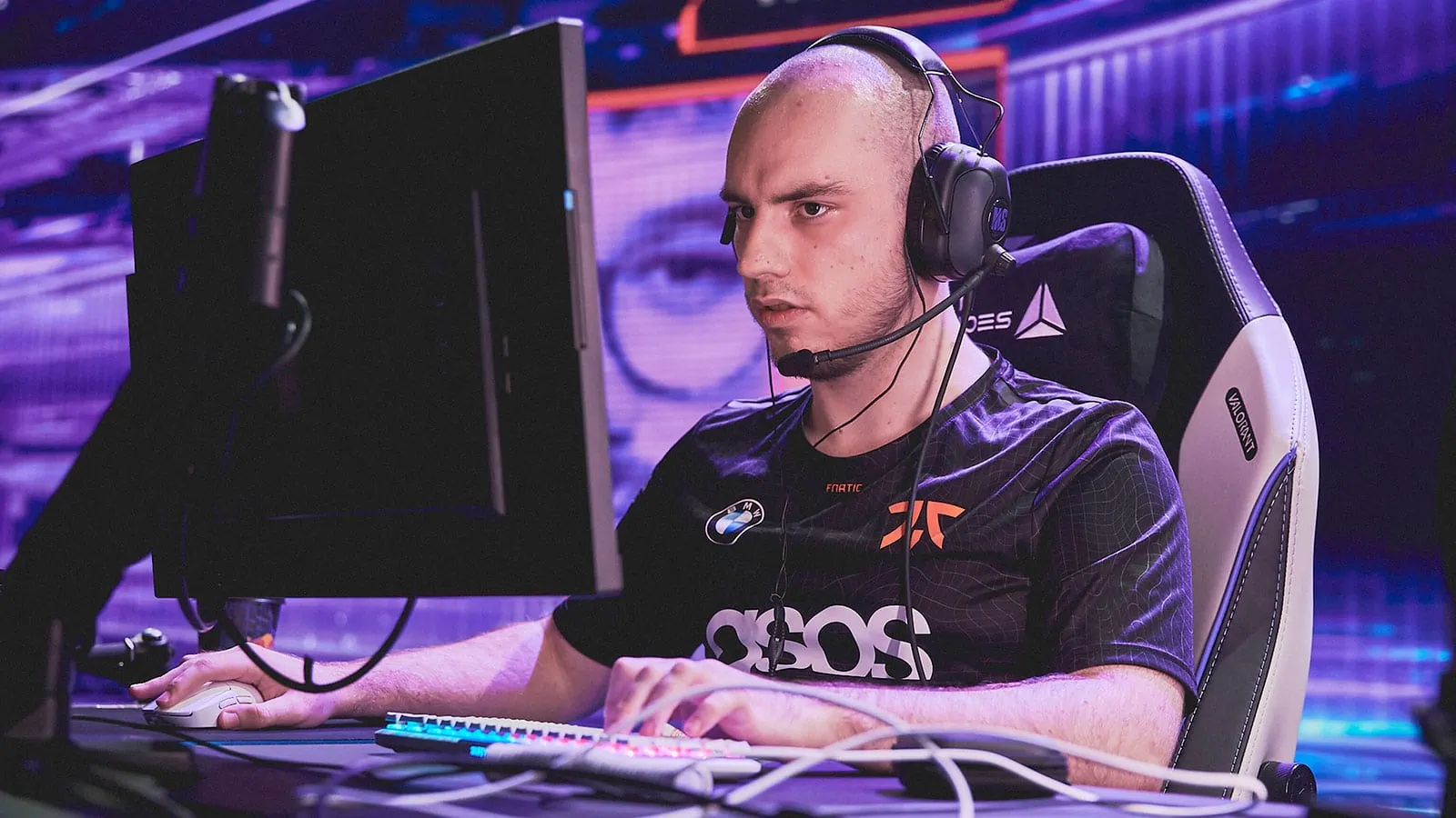 Derke Confirms his Departure From Fnatic and Announces Himself as a Free Agent: The Reasons Behind the Move