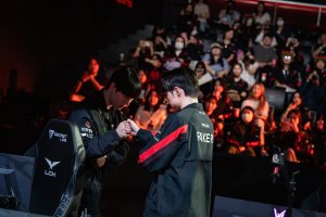 T1 vs Hanwha Life: The Last Battle for Worlds 2024 Spot