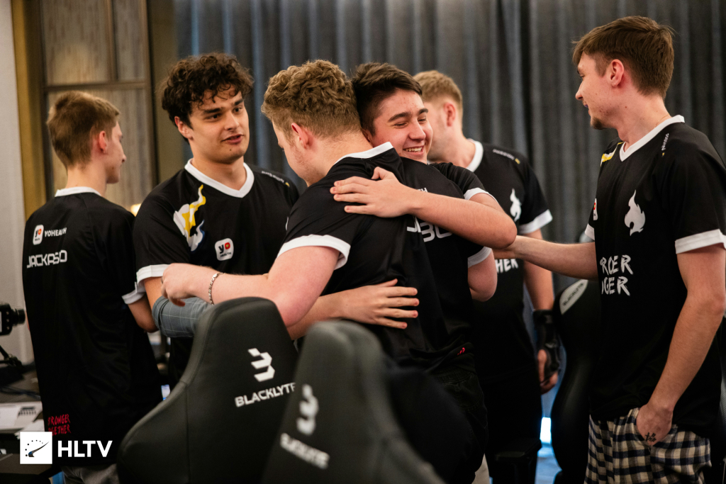 Passion UA Stuns Astralis to Qualify for Perfect World Shanghai Major